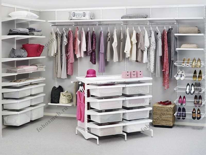 Система для хранения одежды в гардеробной